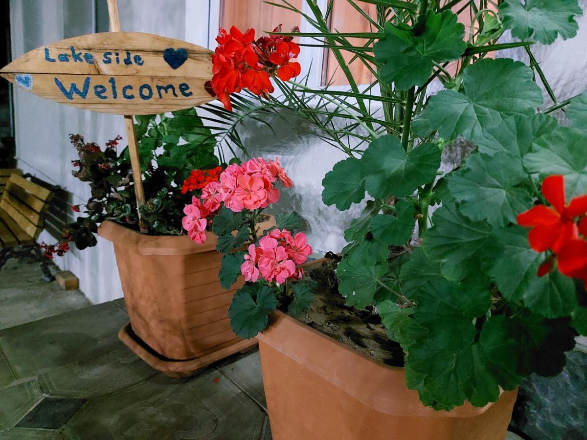 Lakeside Green Balcony Home Tskaltubo Exterior foto
