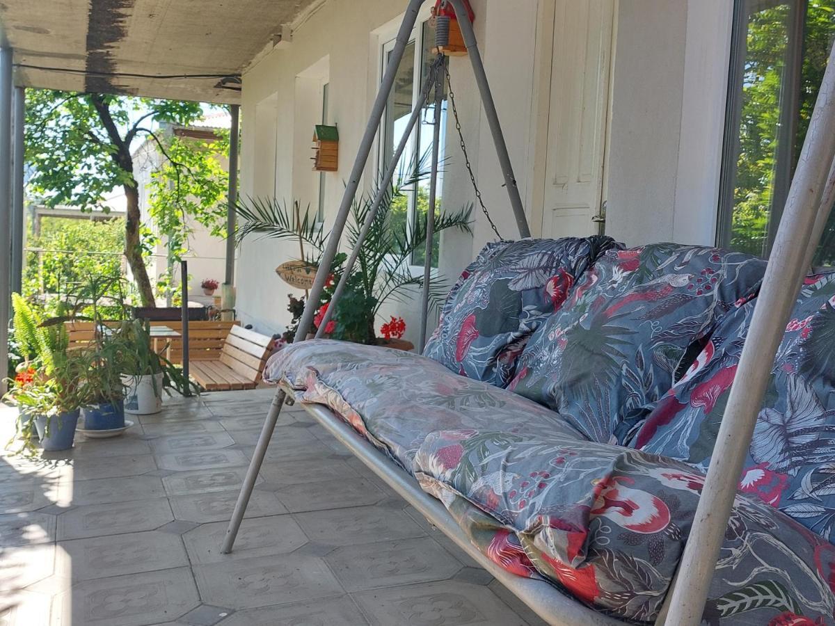 Lakeside Green Balcony Home Tskaltubo Exterior foto