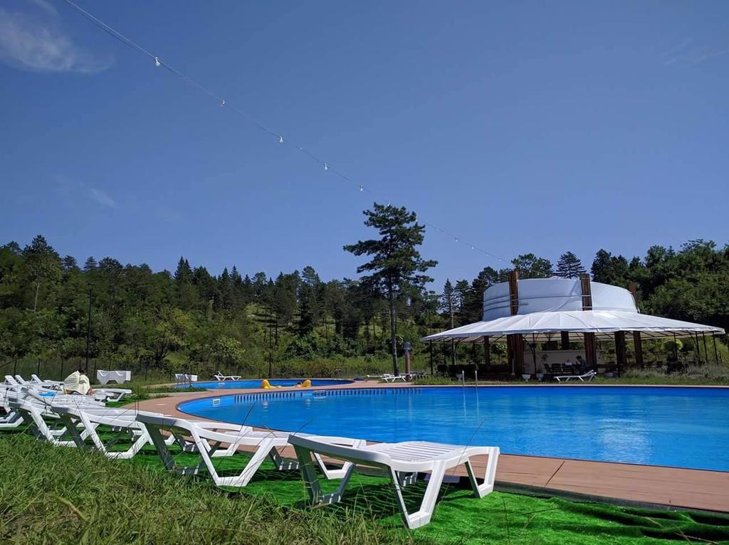 Lakeside Green Balcony Home Tskaltubo Exterior foto
